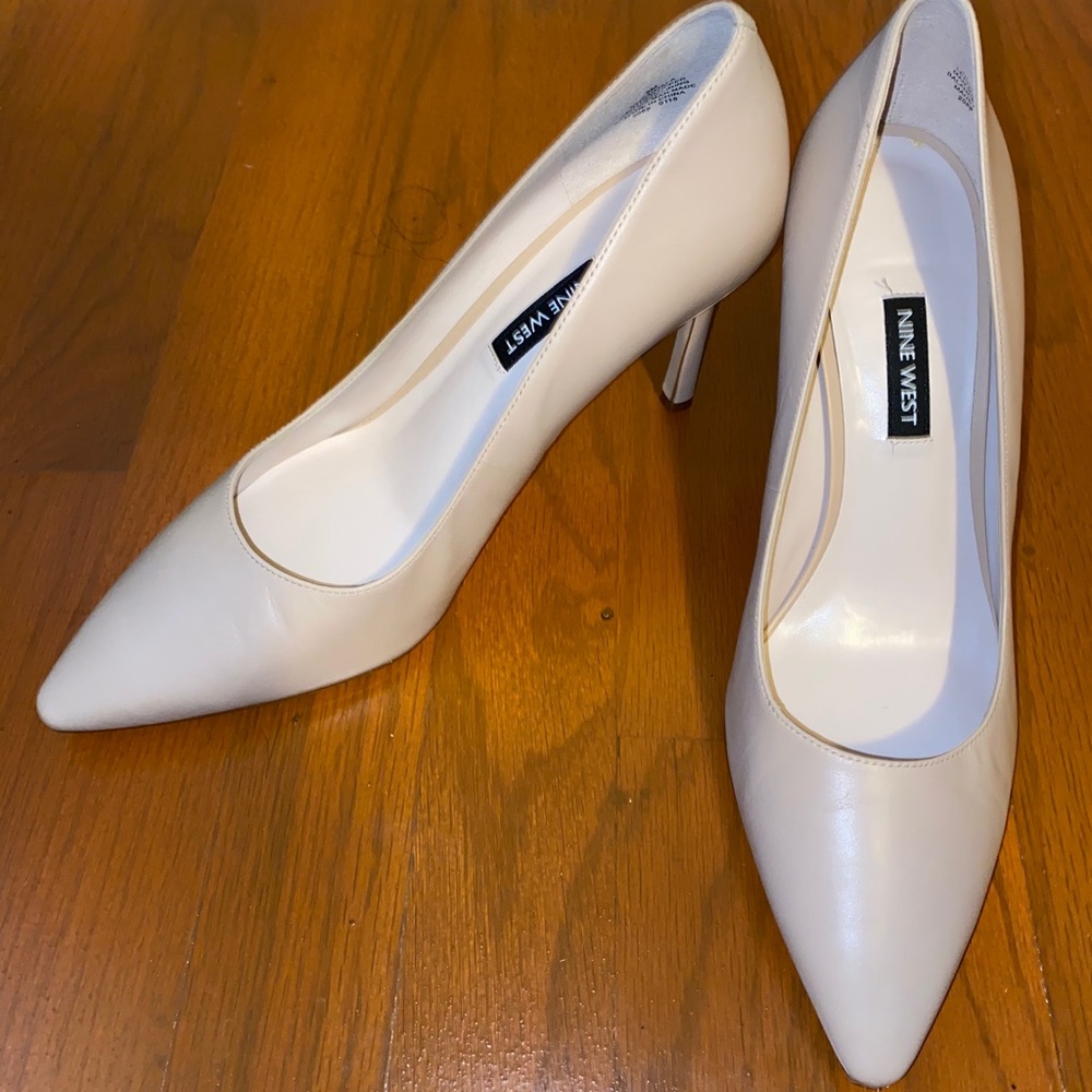 Nine West Emmala Pointy Toe Pumps Nude Leather